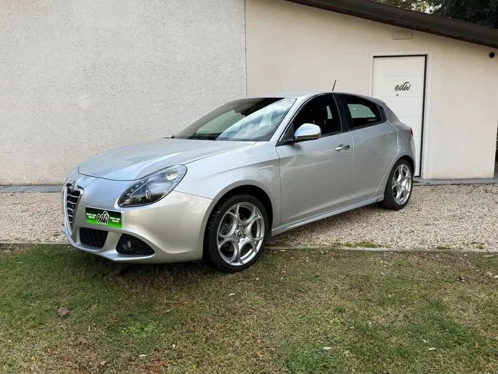 Alfa Romeo Giulietta 1.4 Turbo 170CV - 46.000KM! 09/2010-photo-1