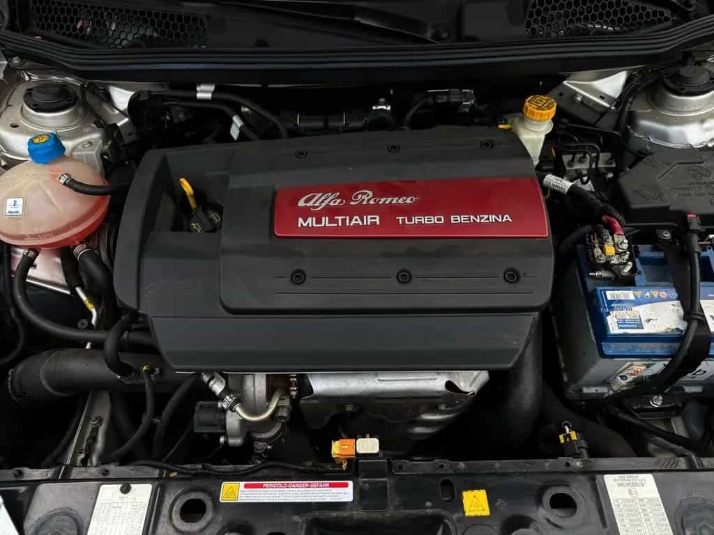 Alfa Romeo Giulietta 1.4 Turbo 170CV - 46.000KM! 09/2010-photo-11
