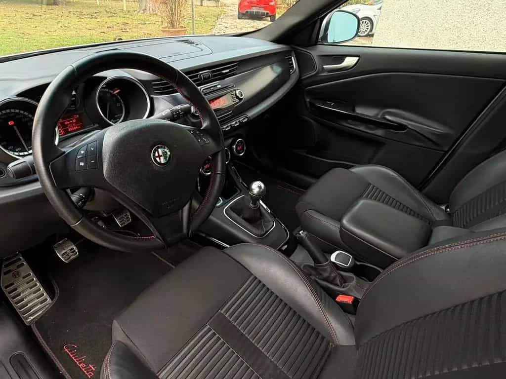 Alfa Romeo Giulietta 1.4 Turbo 170CV - 46.000KM! 09/2010-photo-7