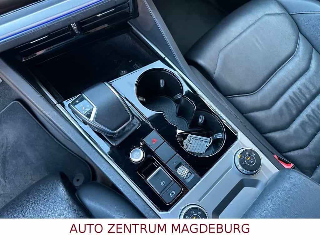Volkswagen Touareg Drive Elegance 4Motion*LED*STHZG*AUTOM.* 04/2020-photo-19