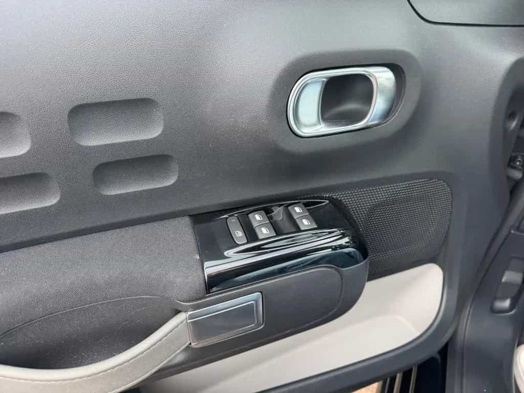 Citroën C3 Pure Tech 110 S&S EAT6 *ACC*PDC*SHZ*Klima* 01/2019-photo-22