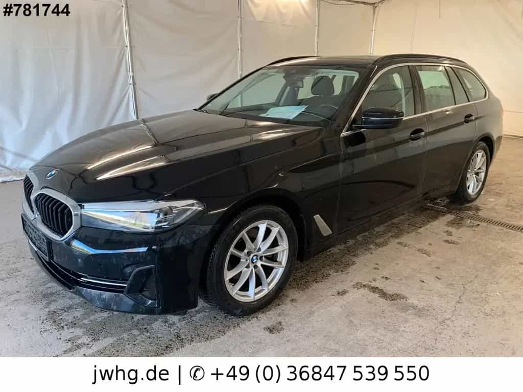 BMW 5 Series 520 d Touring|LiveCockpitProf|Kamera|Temp.|AHK 02/2022-photo-0