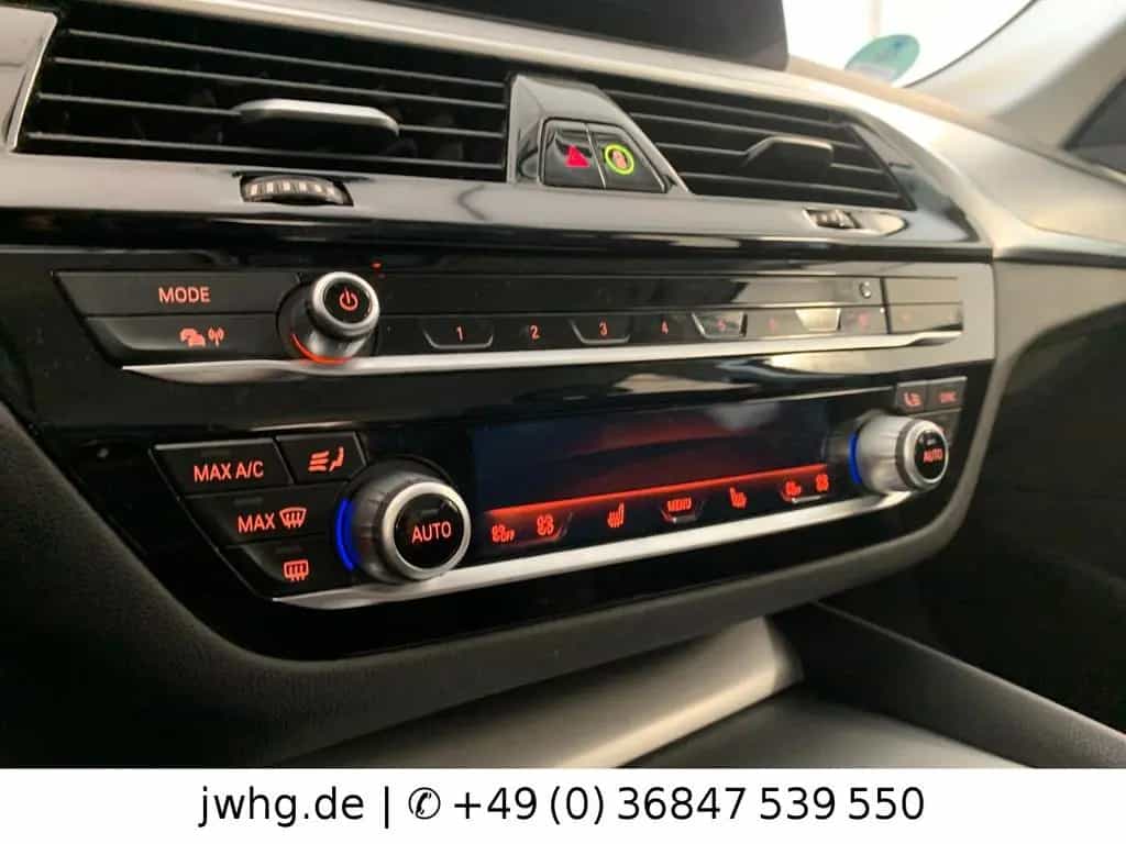 BMW 5 Series 520 d Touring|LiveCockpitProf|Kamera|Temp.|AHK 02/2022-photo-12