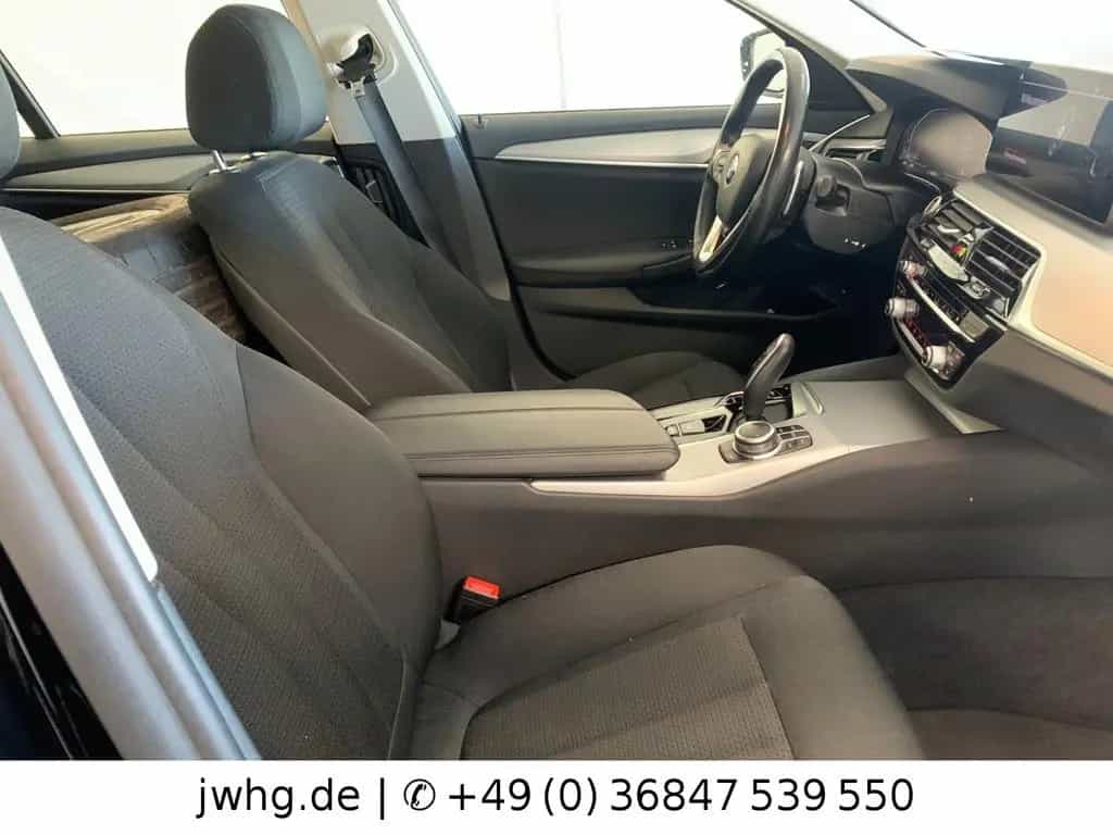 BMW 5 Series 520 d Touring|LiveCockpitProf|Kamera|Temp.|AHK 02/2022-photo-2