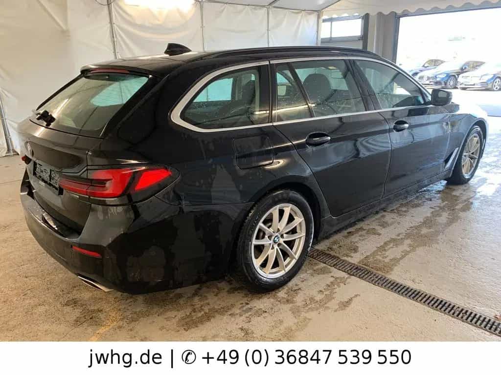 BMW 5 Series 520 d Touring|LiveCockpitProf|Kamera|Temp.|AHK 02/2022-photo-3