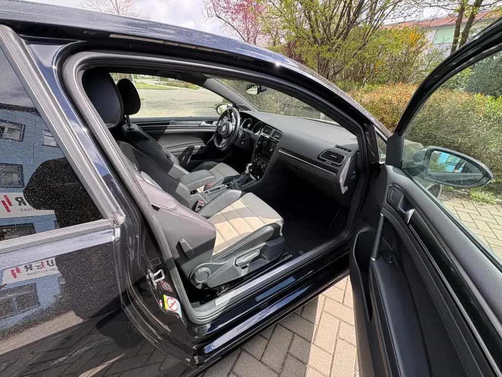 Volkswagen Golf 2.0 TSI DSG 4MOTION R R 01/2018-photo-1