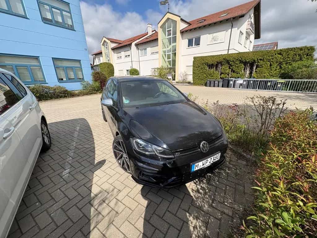 Volkswagen Golf 2.0 TSI DSG 4MOTION R R 01/2018-photo-2