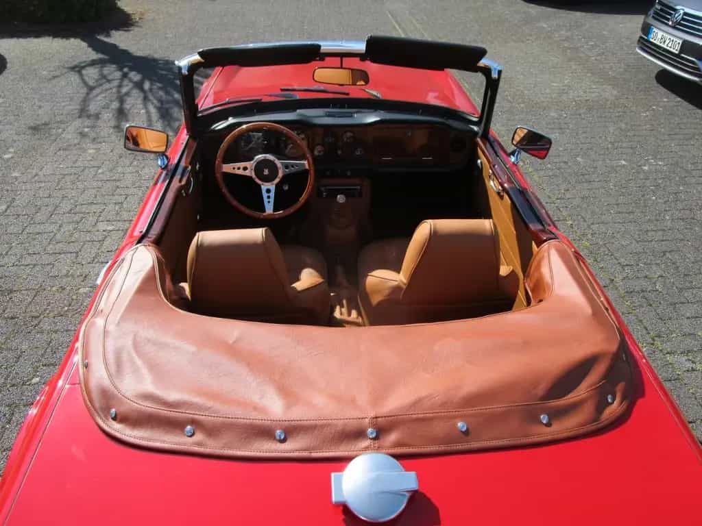 Triumph TR6 11/1971-photo-6