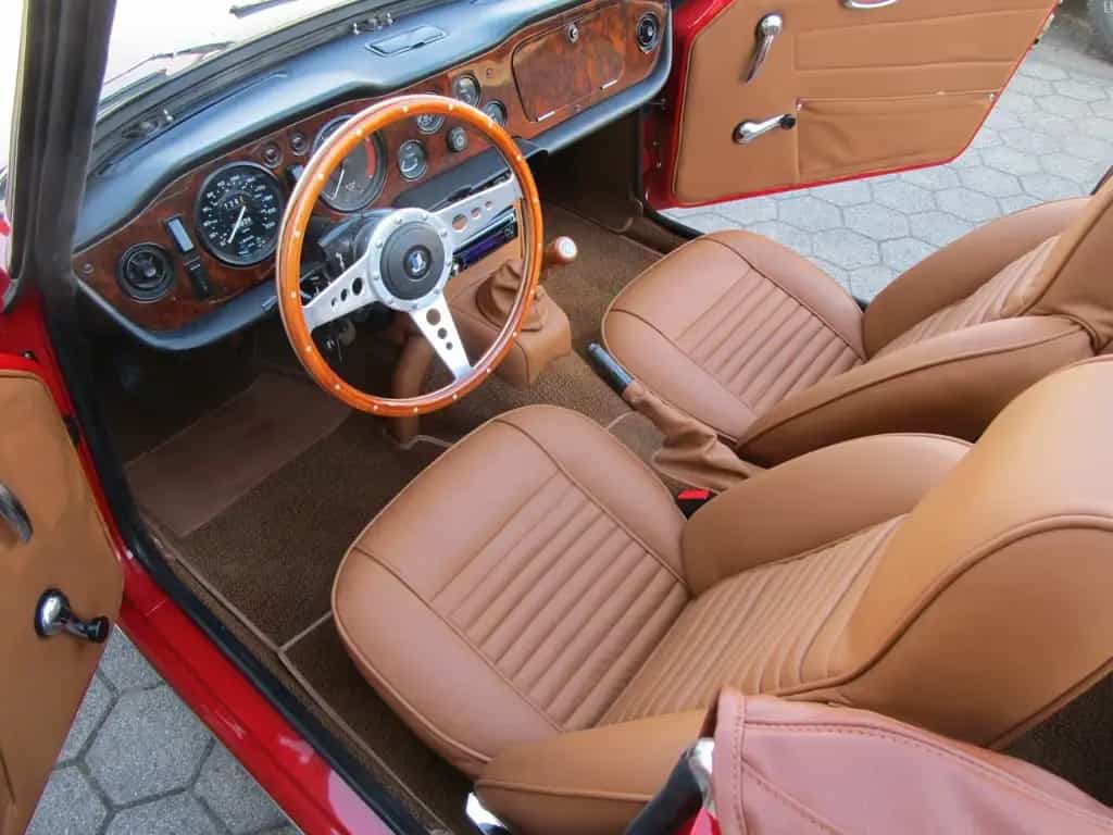 Triumph TR6 11/1971-photo-7