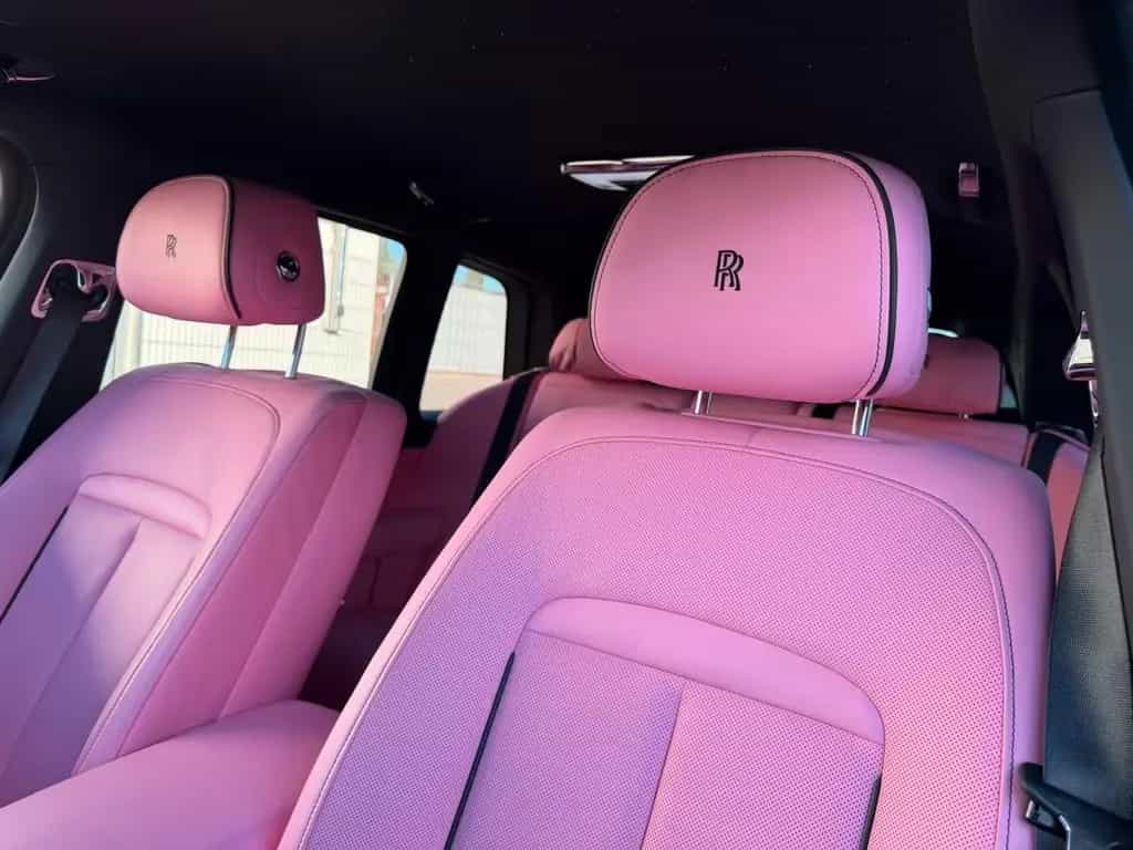 Rolls-Royce Cullinan Exlusive Pink-Interior Einzelstück 04/2023-photo-13