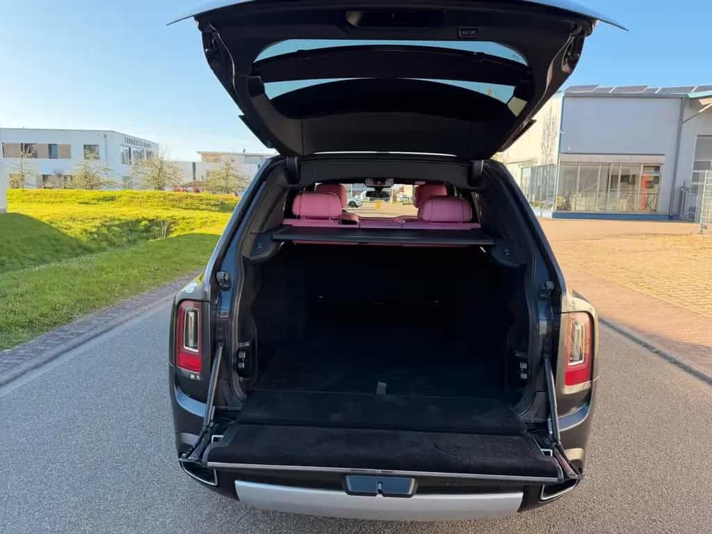 Rolls-Royce Cullinan Exlusive Pink-Interior Einzelstück 04/2023-photo-19