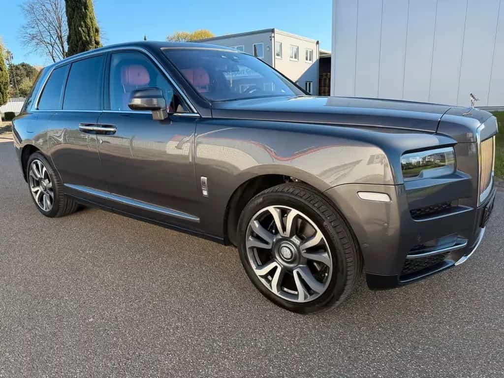 Rolls-Royce Cullinan Exlusive Pink-Interior Einzelstück 04/2023-photo-2