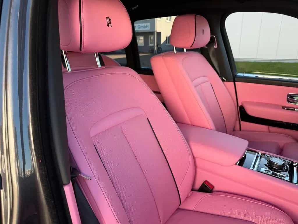Rolls-Royce Cullinan Exlusive Pink-Interior Einzelstück 04/2023-photo-23
