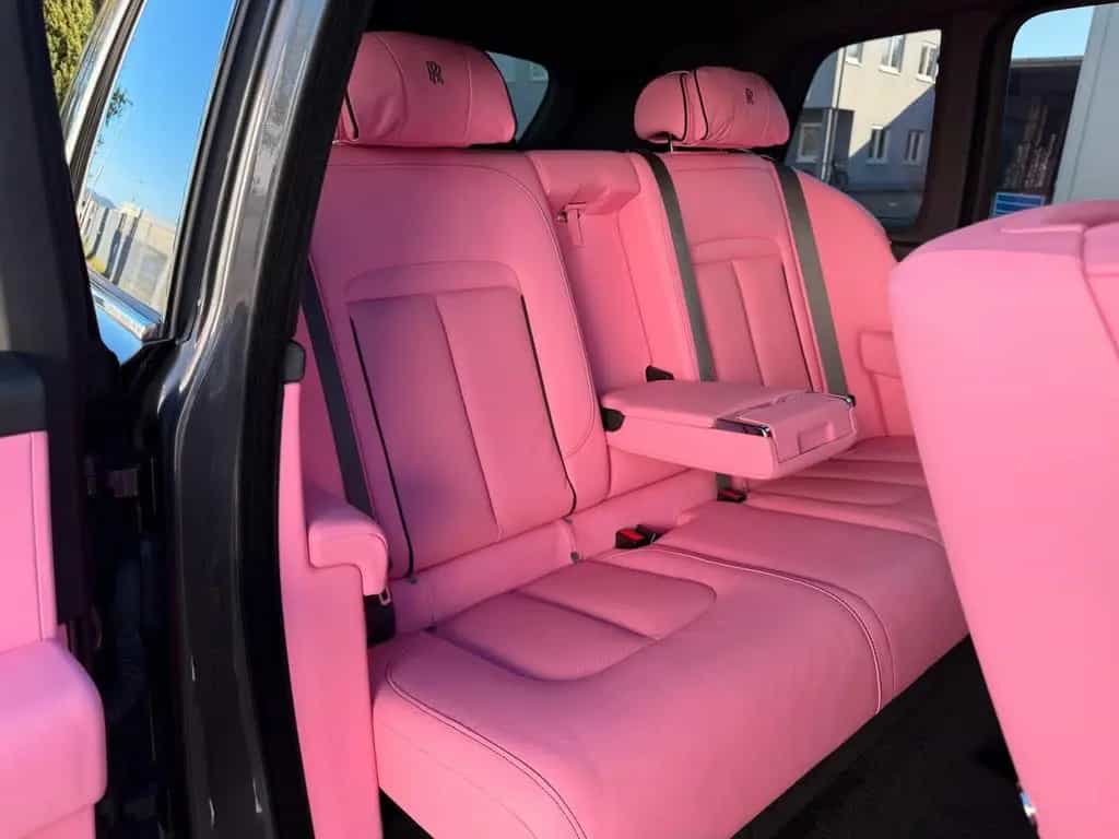 Rolls-Royce Cullinan Exlusive Pink-Interior Einzelstück 04/2023-photo-26