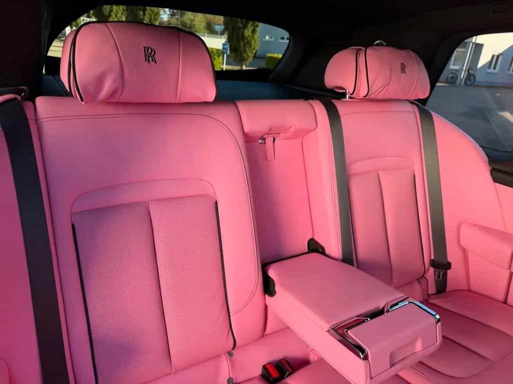 Rolls-Royce Cullinan Exlusive Pink-Interior Einzelstück 04/2023-photo-27