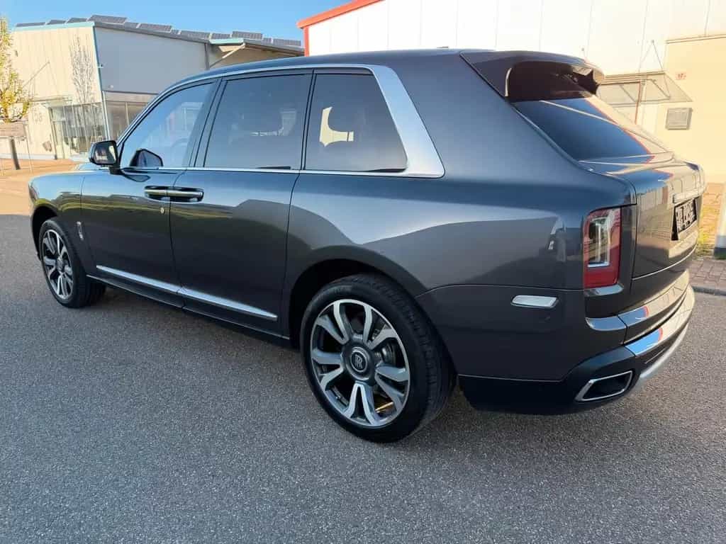 Rolls-Royce Cullinan Exlusive Pink-Interior Einzelstück 04/2023-photo-5