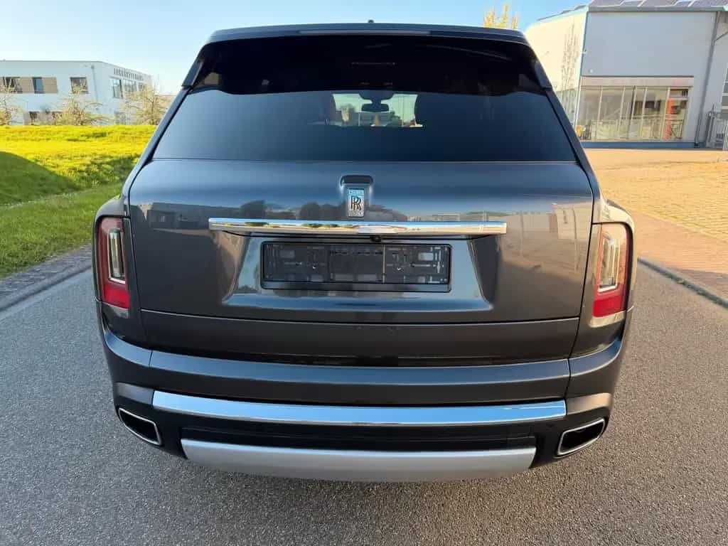 Rolls-Royce Cullinan Exlusive Pink-Interior Einzelstück 04/2023-photo-6