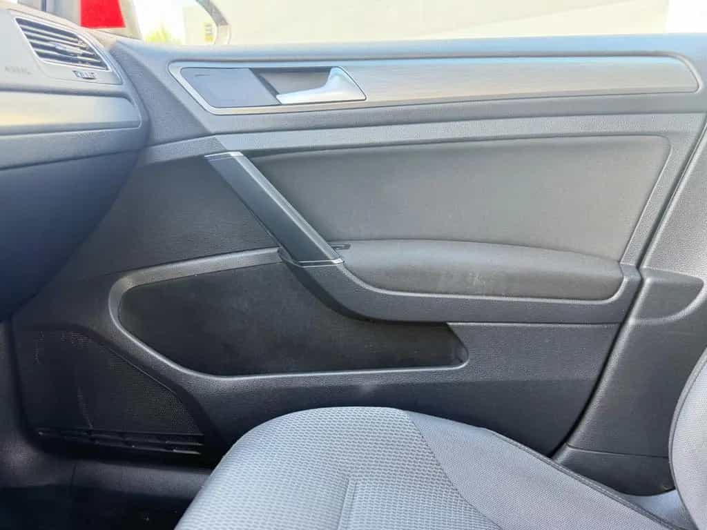 Volkswagen Golf VII Lim. Comfortline BMT*AUTOMATIK* 06/2014-photo-30