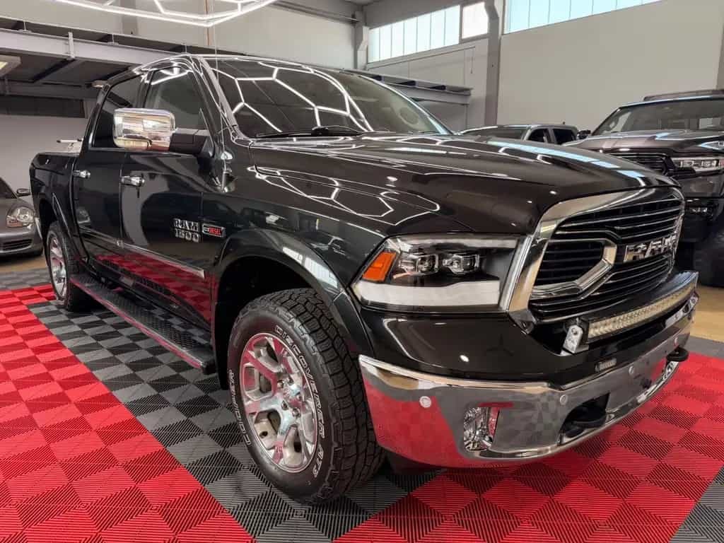 Dodge RAM 1500 3.0 EcoDiesel Laramie 4X4 RAM-BOX Luft 10/2016-photo-15