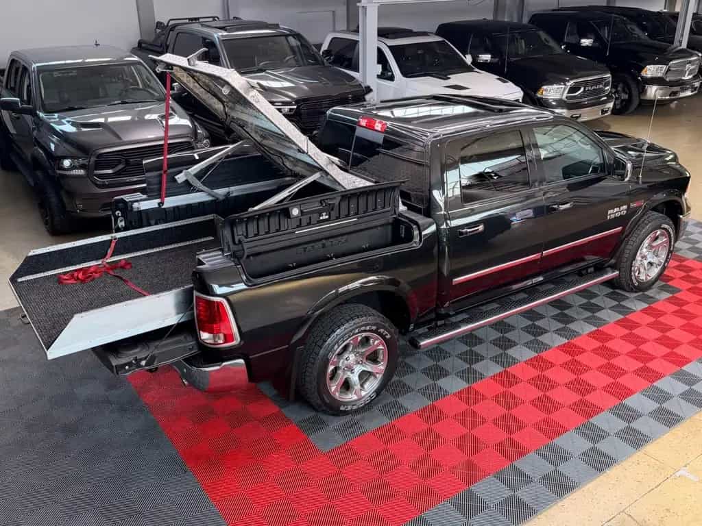 Dodge RAM 1500 3.0 EcoDiesel Laramie 4X4 RAM-BOX Luft 10/2016-photo-21