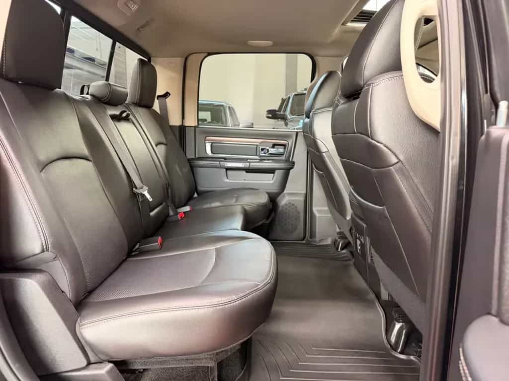 Dodge RAM 1500 3.0 EcoDiesel Laramie 4X4 RAM-BOX Luft 10/2016-photo-27