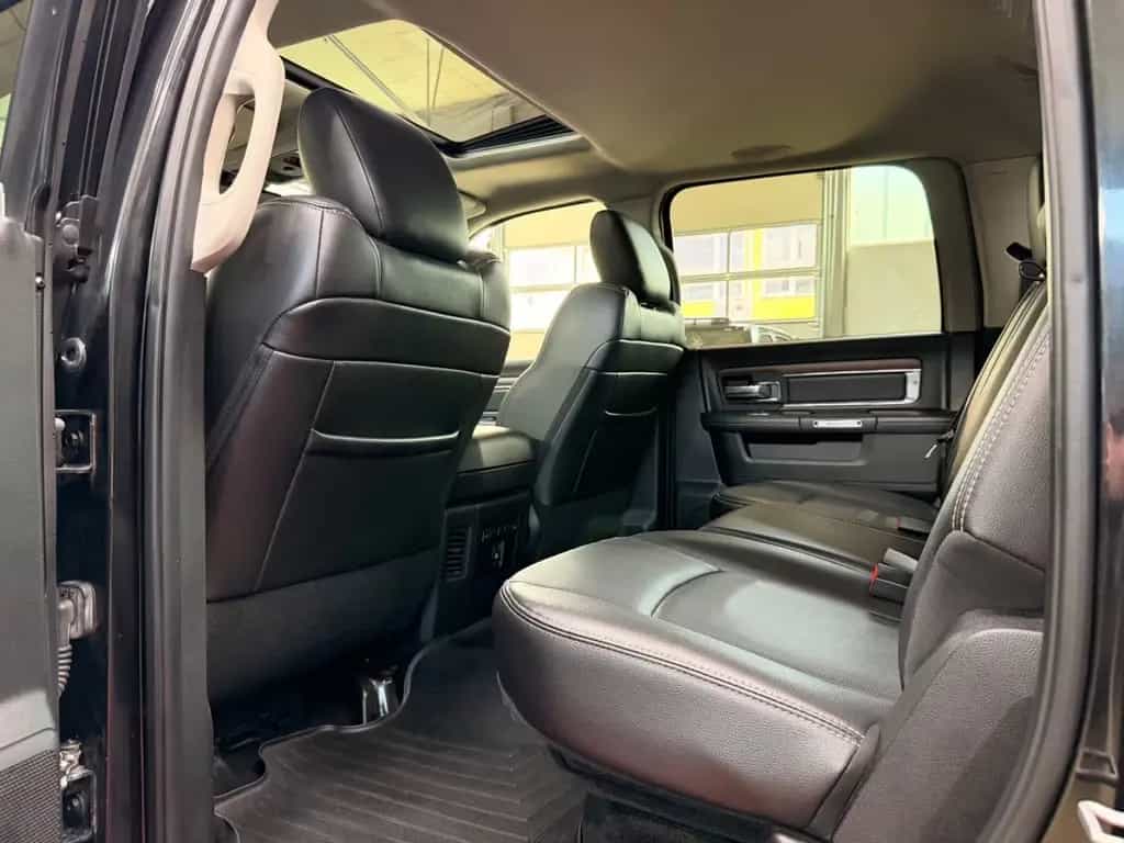Dodge RAM 1500 3.0 EcoDiesel Laramie 4X4 RAM-BOX Luft 10/2016-photo-31