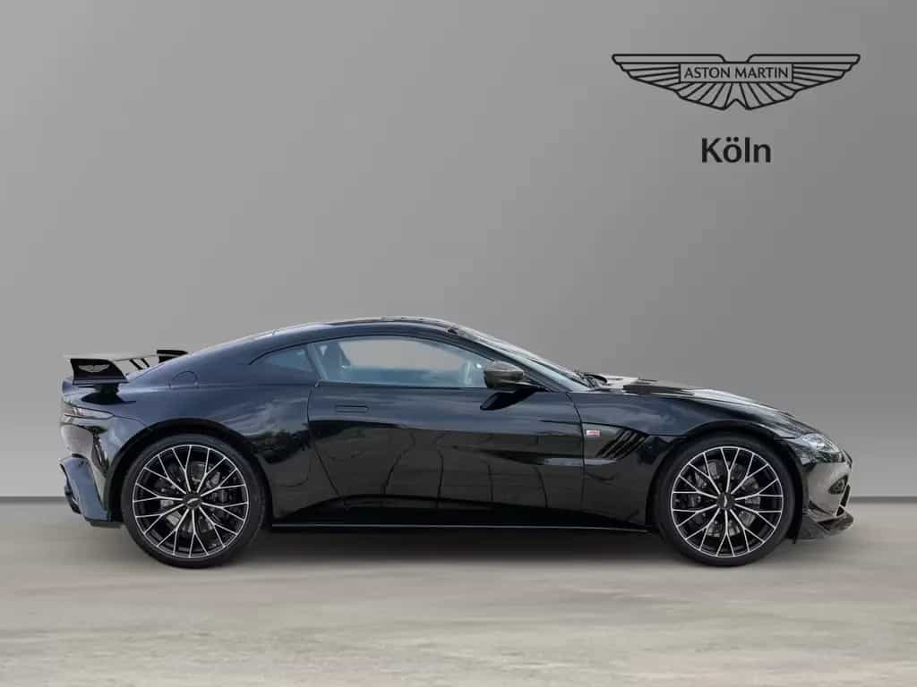 Aston Martin V8 Vantage Vantage F1 Jet Black / Phantom Grey Carbondach 12/2023-photo-2
