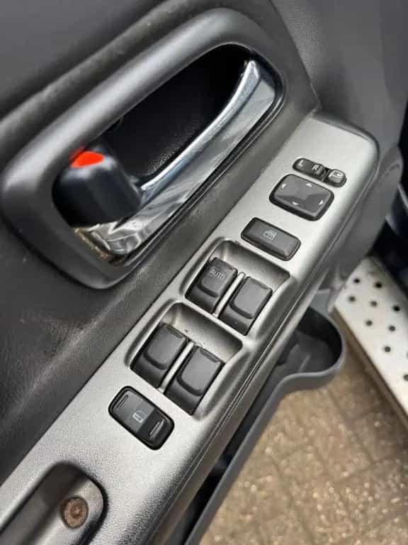 Isuzu D-Max **BELGIAN ORIGINE-AC-AUTOMATIC-4WD** 03/2010-photo-11