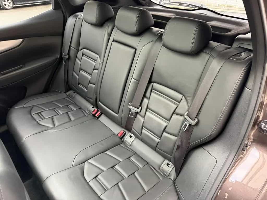 Nissan Qashqai 1.7 dCi Tekna LED Navi Pano Kamera AHK 05/2019-photo-13