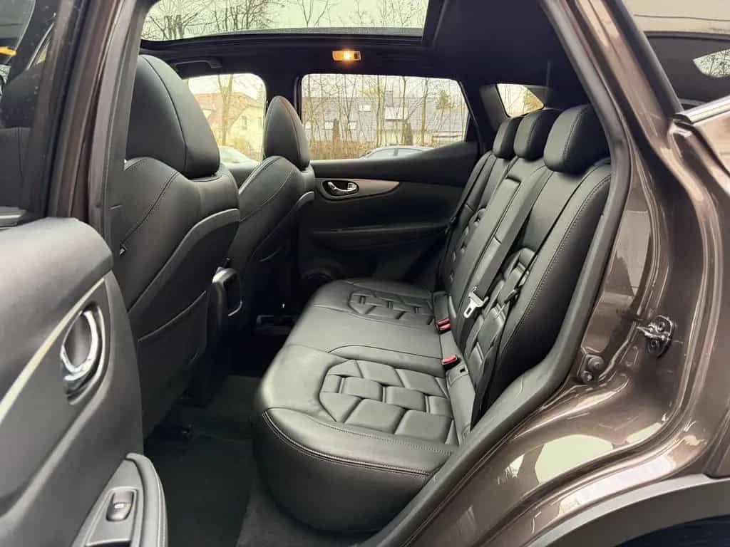 Nissan Qashqai 1.7 dCi Tekna LED Navi Pano Kamera AHK 05/2019-photo-14