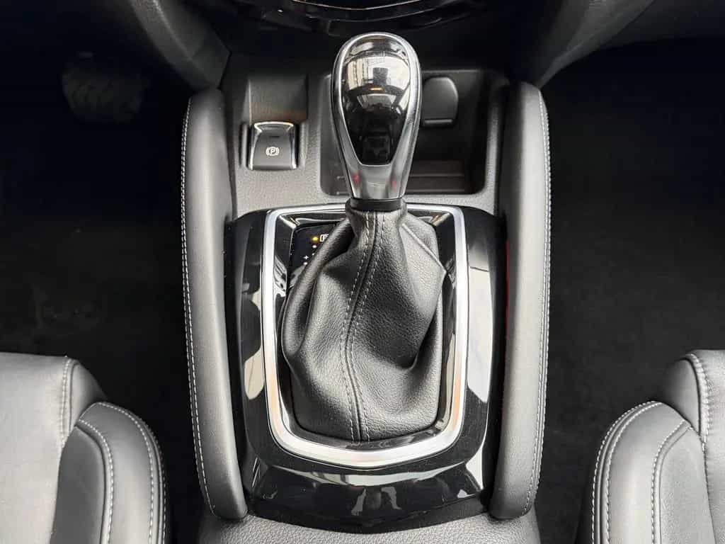 Nissan Qashqai 1.7 dCi Tekna LED Navi Pano Kamera AHK 05/2019-photo-20