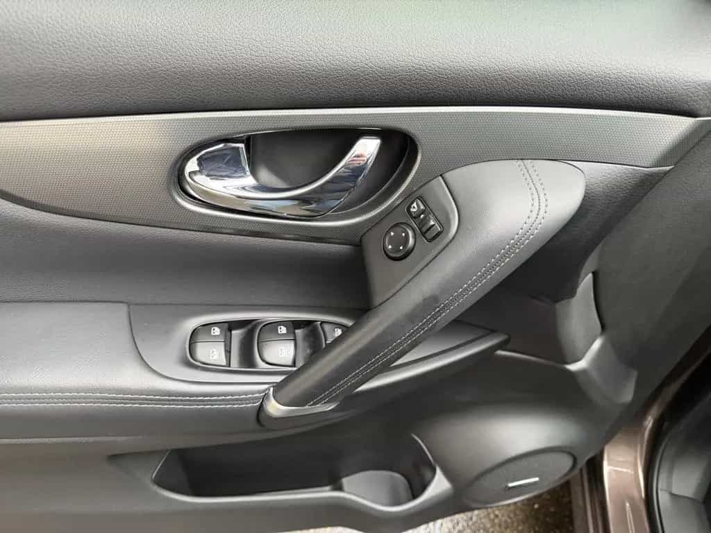 Nissan Qashqai 1.7 dCi Tekna LED Navi Pano Kamera AHK 05/2019-photo-27