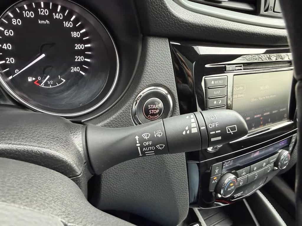 Nissan Qashqai 1.7 dCi Tekna LED Navi Pano Kamera AHK 05/2019-photo-33