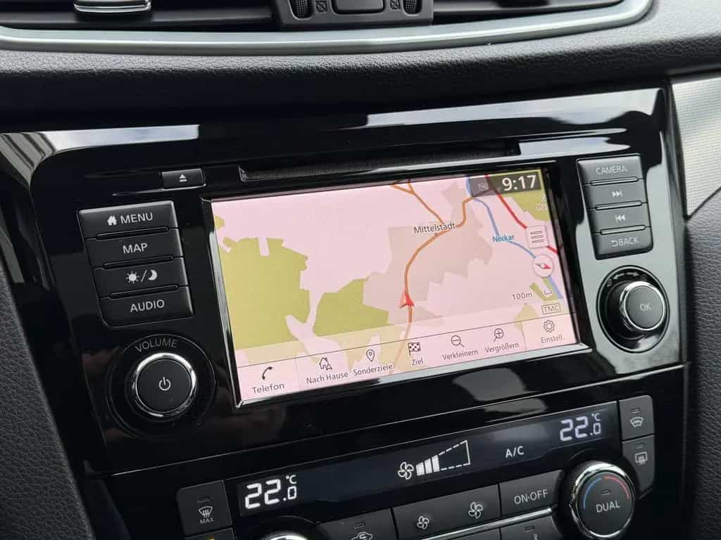 Nissan Qashqai 1.7 dCi Tekna LED Navi Pano Kamera AHK 05/2019-photo-34