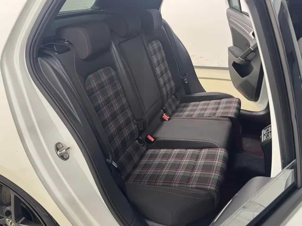 Volkswagen Golf GTI Matrix LED LFW ACC Navi Parkhilfen 08/2017-photo-10