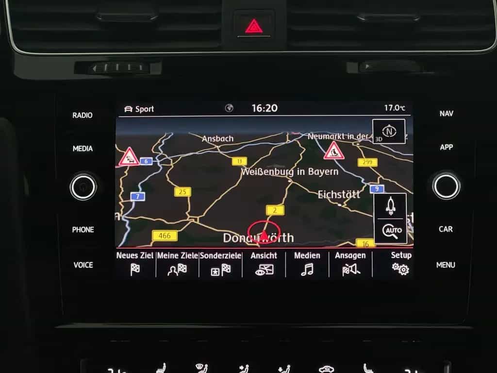 Volkswagen Golf GTI Matrix LED LFW ACC Navi Parkhilfen 08/2017-photo-21
