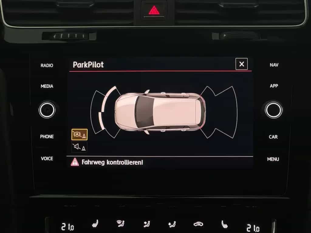 Volkswagen Golf GTI Matrix LED LFW ACC Navi Parkhilfen 08/2017-photo-24