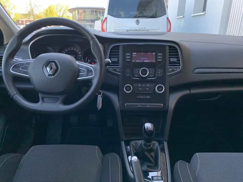 Renault Megane IV GRANDTOUR 1.2 TCE 100 LIFE KLIMA+RADIO 08/2017-photo-13