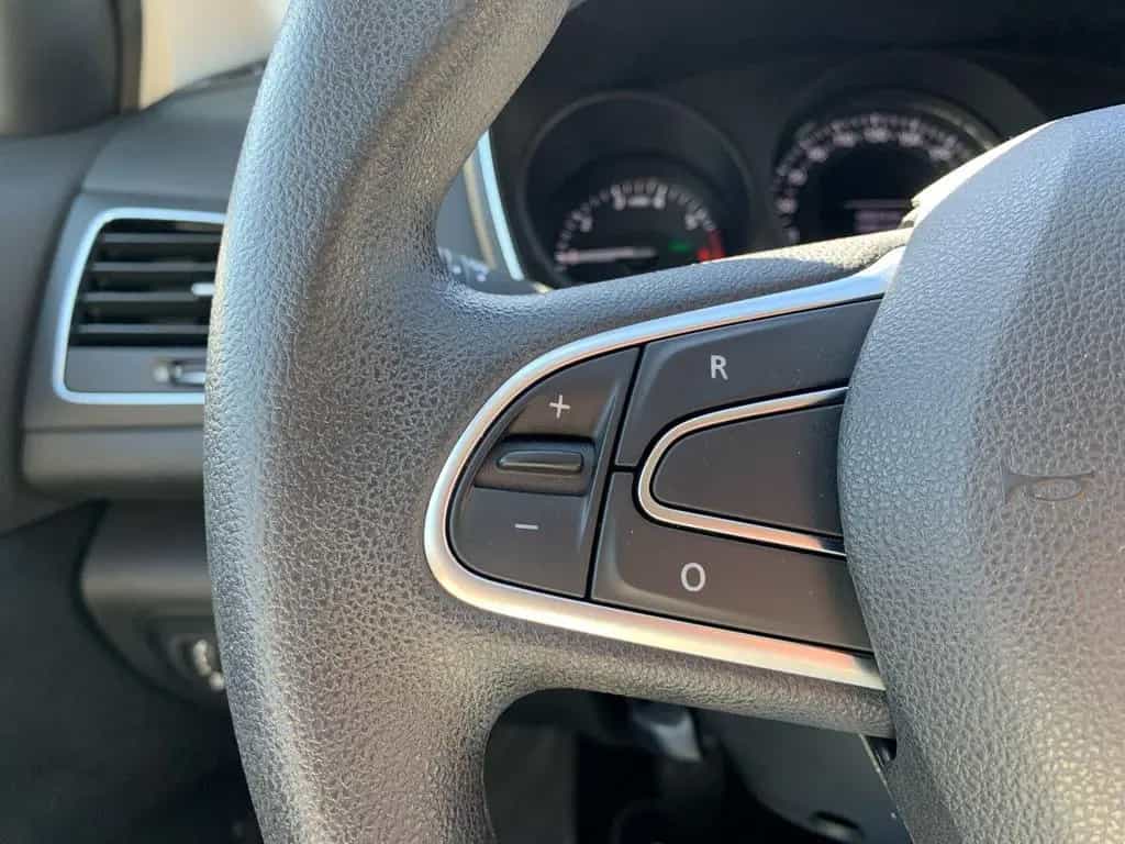Renault Megane IV GRANDTOUR 1.2 TCE 100 LIFE KLIMA+RADIO 08/2017-photo-21