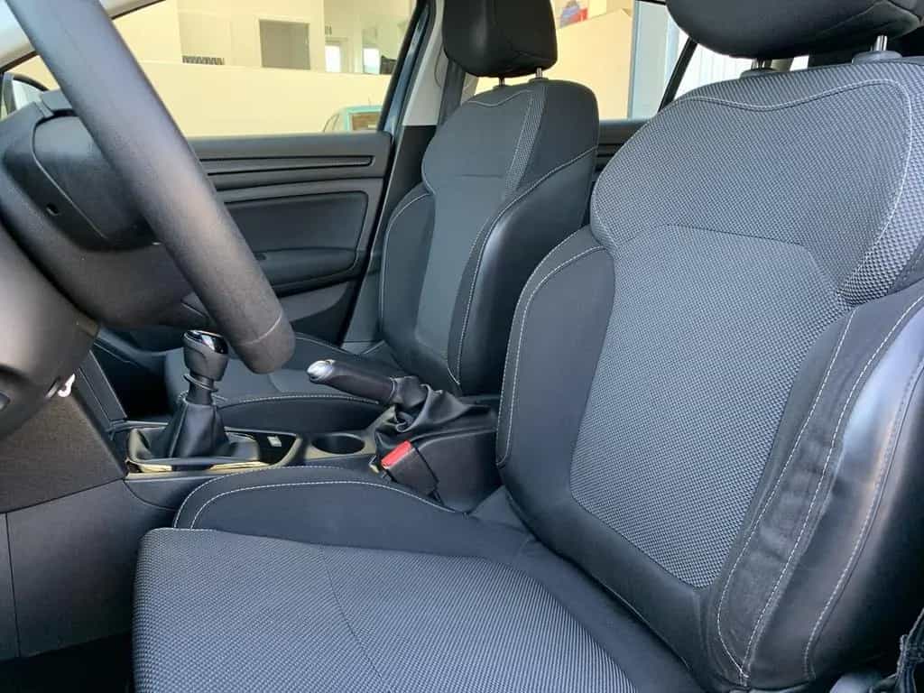 Renault Megane IV GRANDTOUR 1.2 TCE 100 LIFE KLIMA+RADIO 08/2017-photo-8