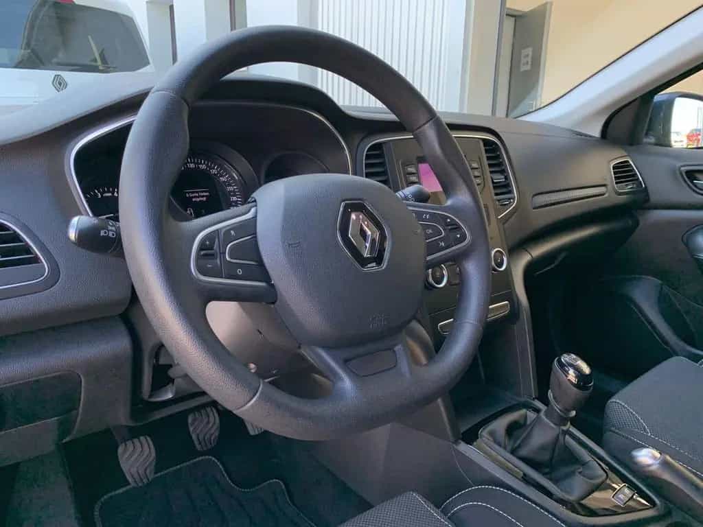 Renault Megane IV GRANDTOUR 1.2 TCE 100 LIFE KLIMA+RADIO 08/2017-photo-9