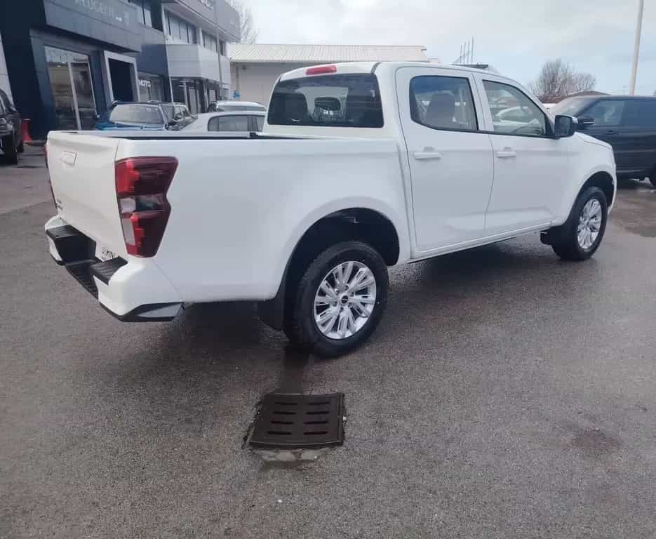Isuzu D-Max N60 D-Max N60 1.9 aut. Crew BB+ Cab 01/2026-photo-6