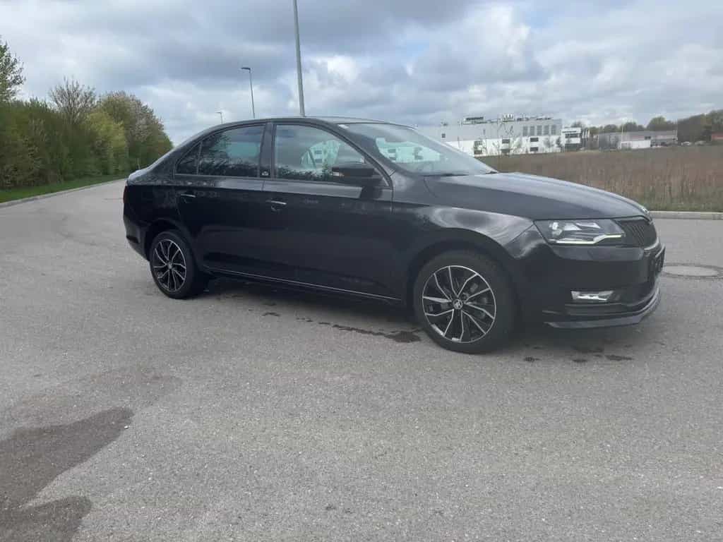 Skoda Rapid Monte Carlo Automatik Navi 44500 km 03/2019-photo-2