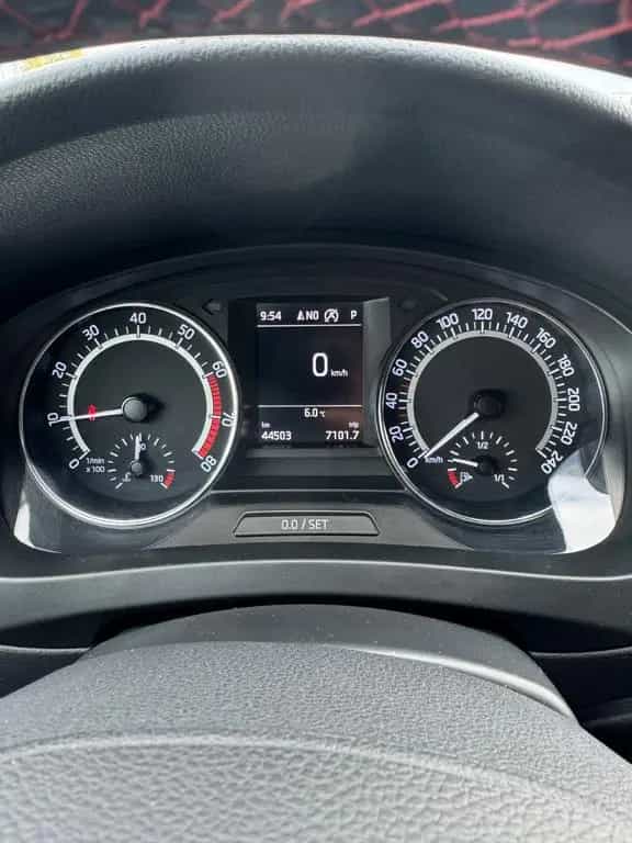Skoda Rapid Monte Carlo Automatik Navi 44500 km 03/2019-photo-23