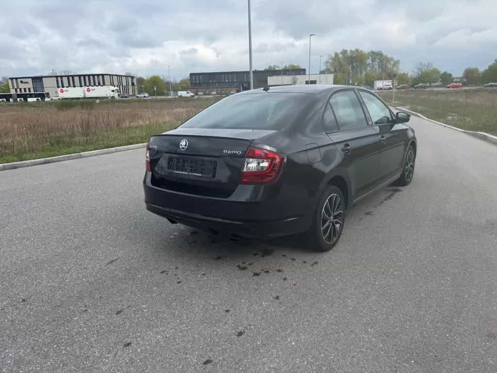 Skoda Rapid Monte Carlo Automatik Navi 44500 km 03/2019-photo-4