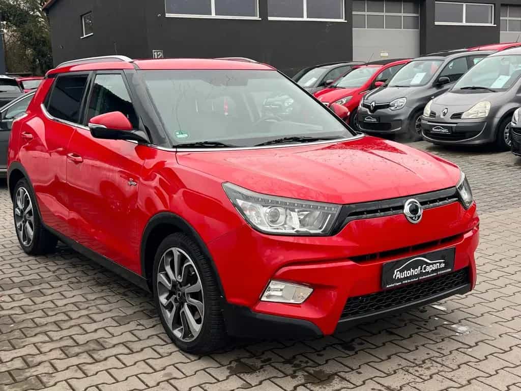 Ssangyong Tivoli 1.6e-XDi Automatik/4WD/Sitzlüftung/SHZ/ZV 05/2016-photo-2
