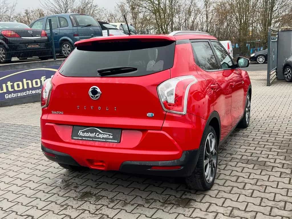 Ssangyong Tivoli 1.6e-XDi Automatik/4WD/Sitzlüftung/SHZ/ZV 05/2016-photo-4