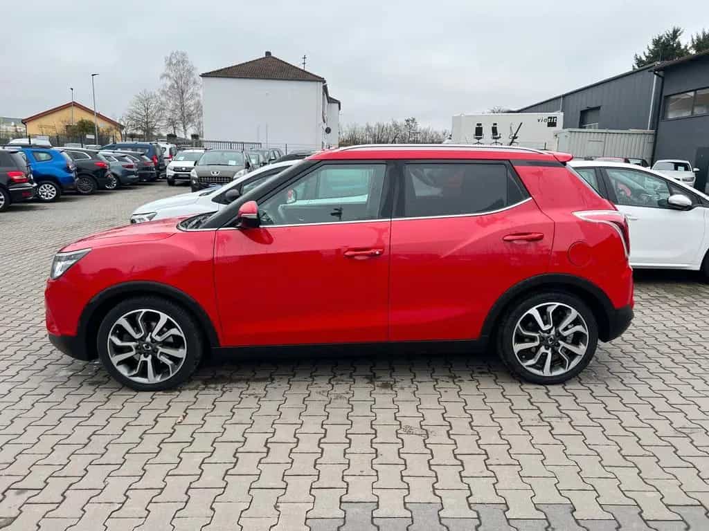 Ssangyong Tivoli 1.6e-XDi Automatik/4WD/Sitzlüftung/SHZ/ZV 05/2016-photo-6