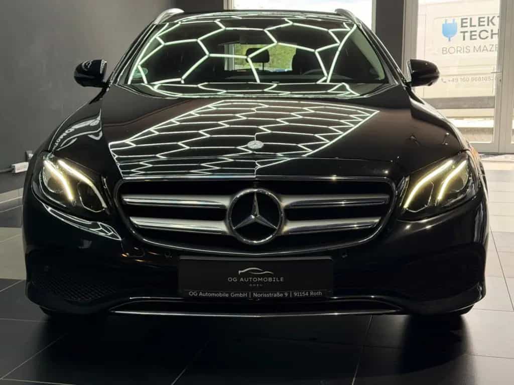 Mercedes-Benz E 250 T Avantgarde*WIDE*LEDER*HEADUP*360*AMBIENT 01/2017-photo-1