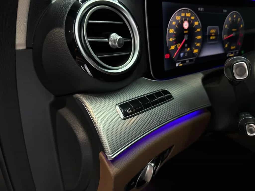 Mercedes-Benz E 250 T Avantgarde*WIDE*LEDER*HEADUP*360*AMBIENT 01/2017-photo-13